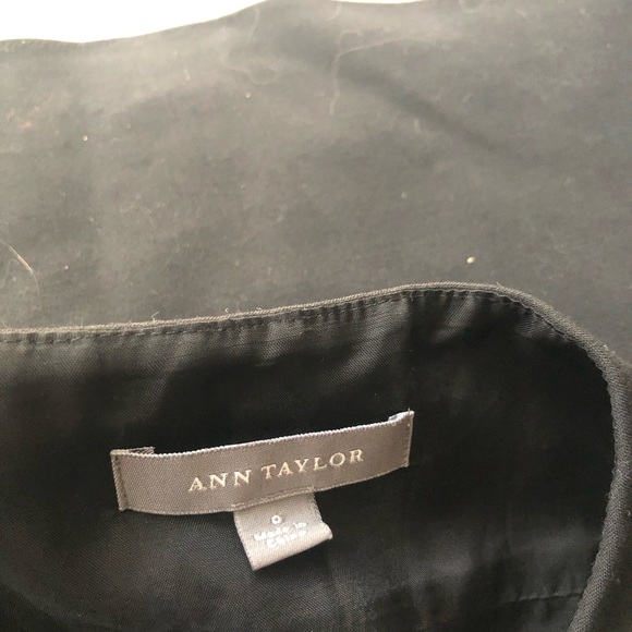 Ann Taylor Black skirt with floral stitching - Picture 3 of 4